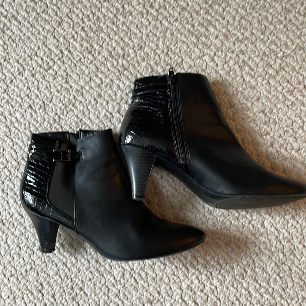 Women’s Black Booties